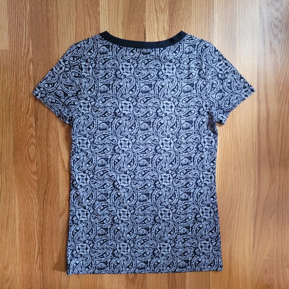 Piper Navy and White Paisley Tee Shirt , Size XS - Picture 2 of 4